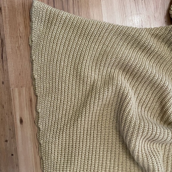 Sweater | Sadie & Sage - Picture 12 of 13